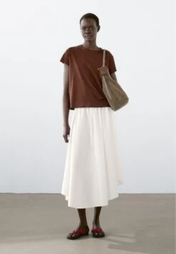 Massimo Dutti FLOWING SHORT SLEEVE WITH CREW NECK - Basic T-shirt - Brown -Massimo Dutti Shop b4eaa6b623bc4229b6851406fcb6ec79