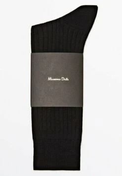 Massimo Dutti Scottish Yarn- Socks - Black -Massimo Dutti Shop b62af808e157458fb6212d4052158126