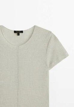 Massimo Dutti Shiny With Central Seam - Basic T-Shirt - Beige -Massimo Dutti Shop b661efb0c69c42f6a91459209e515ad2