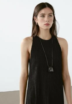 Massimo Dutti TEXTURED KNIT WITH FRINGED HEM - Day Dress - Black 13 Massimo Dutti TEXTURED KNIT WITH FRINGED HEM - Day Dress - Black -Massimo Dutti Shop b75ba6b45180458e92ae3acb6daf0194