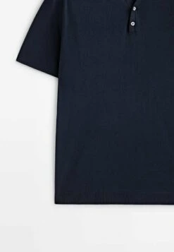 Massimo Dutti With V-Neck And Buttons - Polo Shirt - Blue 19 Massimo Dutti With V-Neck And Buttons - Polo Shirt - Blue -Massimo Dutti Shop b7e47dd614f943289ed17f052ad10aa2