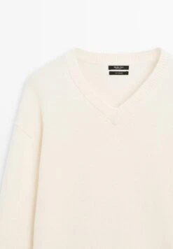 Massimo Dutti OVERSIZE V-NECK WITH LONG SLEEVE - Jumper - Beige -Massimo Dutti Shop b93388f5b229490a8bfb314b0ad8dbab
