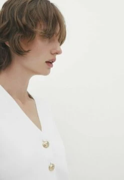 Massimo Dutti With Golden Buttons - Cardigan - White -Massimo Dutti Shop ba359ad37002464f9610a129f993131b