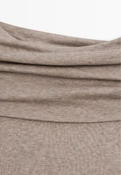 Massimo Dutti LONG SLEEVE STRAPLESS - Long Sleeved Top - Light Brown 21 Massimo Dutti LONG SLEEVE STRAPLESS - Long Sleeved Top - Light Brown -Massimo Dutti Shop ba54943c784c4de1882462d05518ef0e