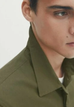 Massimo Dutti With Pockets- Summer Jacket - Khaki -Massimo Dutti Shop bacbbabd974a42428727df03e9051fa5