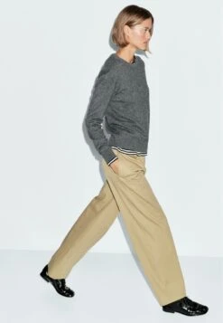 Massimo Dutti CREW NECK SWEATER - Jumper - Grey -Massimo Dutti Shop bad6b284bcab405f98ce9c3c5035755f