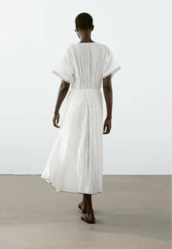 Massimo Dutti CONTRAST PLEATED LONG - Day Dress - White -Massimo Dutti Shop bb47d5e2c67a4b448bcfd80ba5fad43a