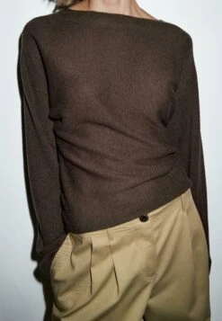 Massimo Dutti BOAT NECK WITH RAGLAN SLEEVE - Jumper - Dark Brown -Massimo Dutti Shop bc31392bd5854c24b8fa367ff0be8d08