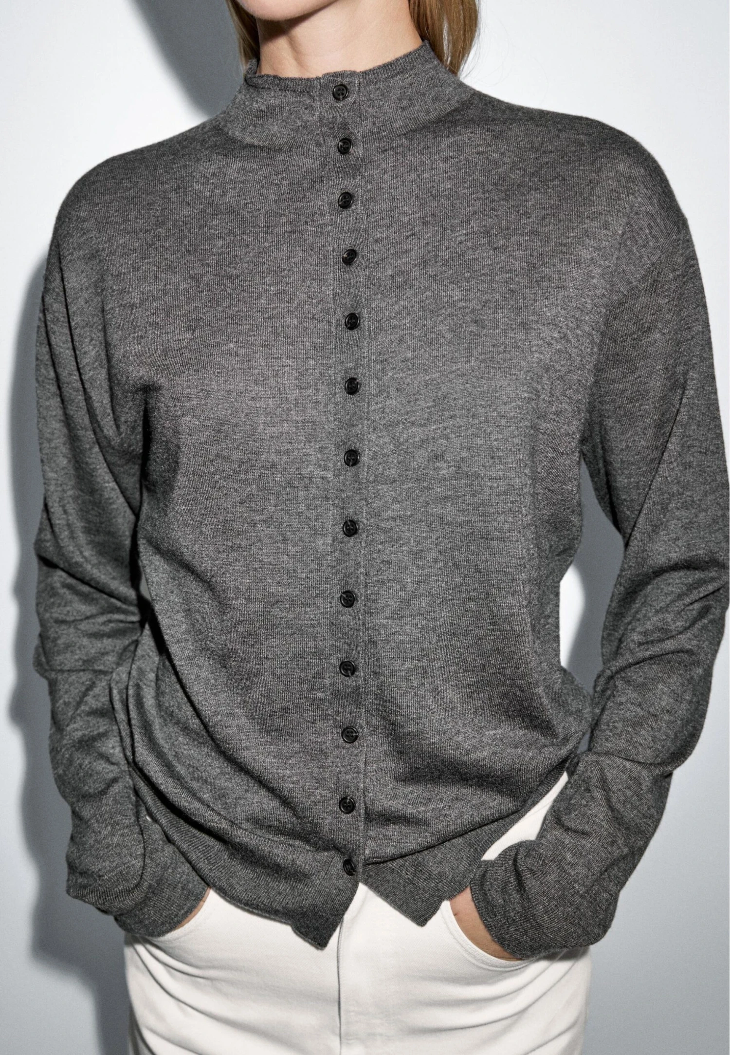 Massimo Dutti BUTTONED WITH MOCK TURTLENECK - Cardigan - Dark Grey 5 Massimo Dutti BUTTONED WITH MOCK TURTLENECK - Cardigan - Dark Grey - Image 3