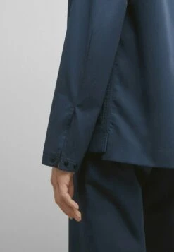 Massimo Dutti Studio With Snap Buttons - Summer Jacket - Metallic Blue -Massimo Dutti Shop bcdd040a9e0847b6a729cc127ae912f5