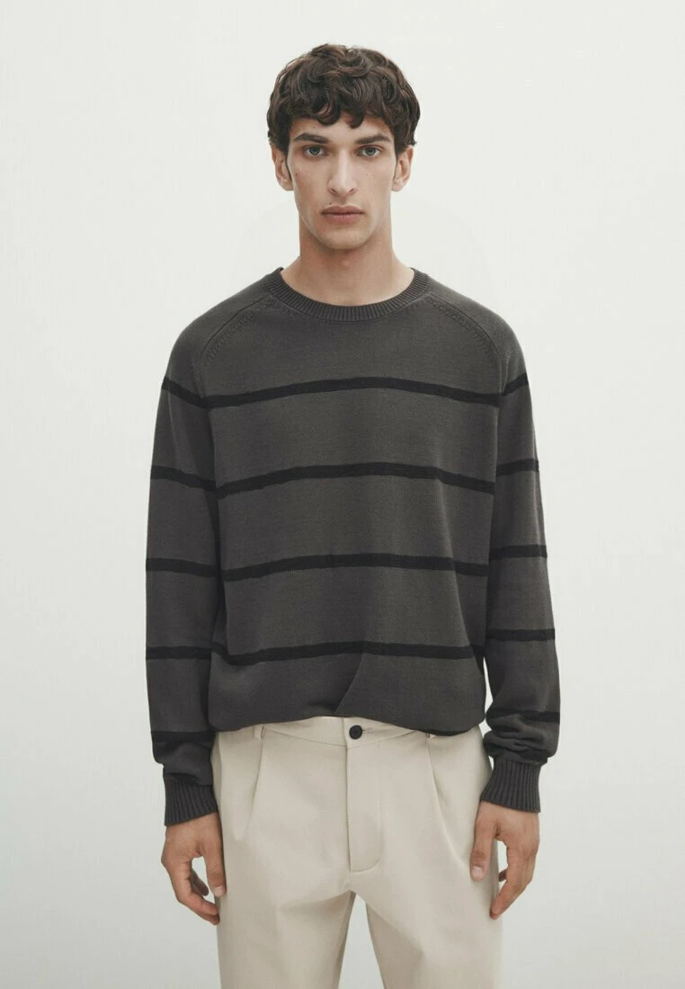 Massimo Dutti Colour Block Crew Neck- Jumper - Dark Grey 3 Massimo Dutti Colour Block Crew Neck- Jumper - Dark Grey