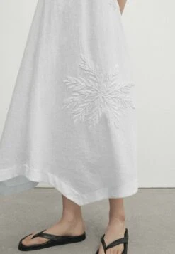 Massimo Dutti StrappyWith Embroidery - Day Dress 11 Massimo Dutti StrappyWith Embroidery - Day Dress -Massimo Dutti Shop bdb48be335514862b18ea4cd05dddc5c