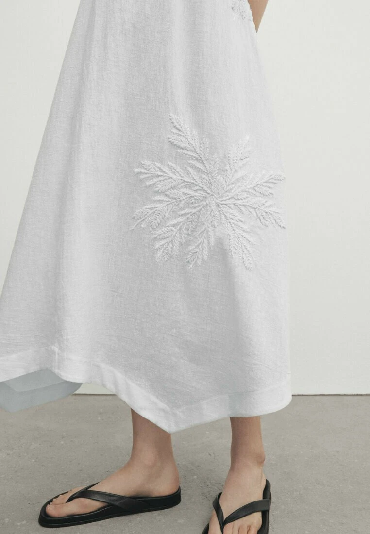 Massimo Dutti StrappyWith Embroidery - Day Dress 5 Massimo Dutti StrappyWith Embroidery - Day Dress - Image 3