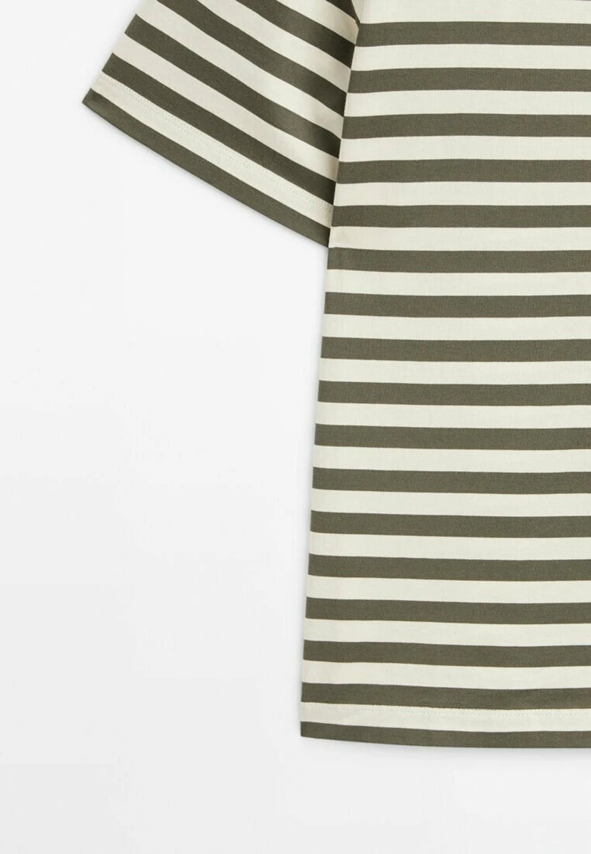 Massimo Dutti Short Sleeve Striped - Print T-Shirt - Khaki 11 Massimo Dutti Short Sleeve Striped - Print T-Shirt - Khaki - Image 9