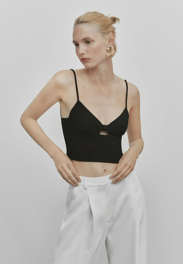 Massimo Dutti Studio - Cut-Out Crop - Top - Black 3 Massimo Dutti Studio - Cut-Out Crop - Top - Black