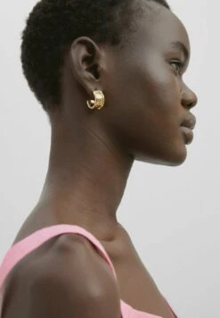 Massimo Dutti Studio Strappy Crop - Top -Massimo Dutti Shop bf049d25107d4956930e8795a884725f