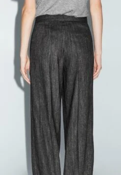 Massimo Dutti DARTED FLECKED - Trousers - Black -Massimo Dutti Shop bf78e0262f664932a3e2b422a0684533