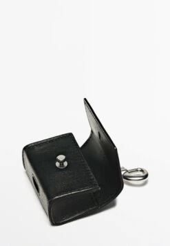 Massimo Dutti AIRPODS - Tech Accessory - Black -Massimo Dutti Shop bfc4ec7fe13f47bb92201a8474a9f882