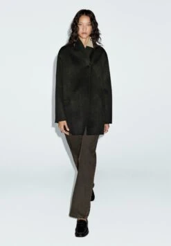 Massimo Dutti ONE-NECK - Classic Coat - Black 14 Massimo Dutti ONE-NECK - Classic Coat - Black -Massimo Dutti Shop c023146a3f344f70961ec290e0c6ff69