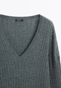 Massimo Dutti V-NECK WITH BRAIDED DETAIL - Jumper - Grey -Massimo Dutti Shop c06939ab99624129a947e2310ae3995b