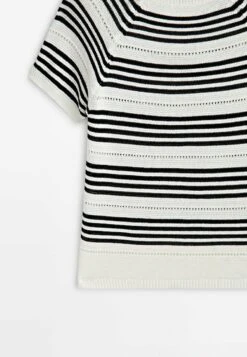 Massimo Dutti Textured Short Sleeve Striped - Print T-Shirt - Beige -Massimo Dutti Shop c073f78210044fc3bbc1a67a26932efb