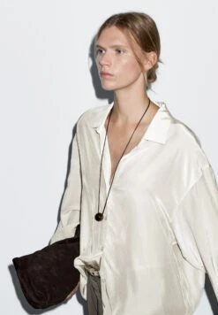 Massimo Dutti FLOWING LIGHTWEIGHT - Button-down Blouse - Beige -Massimo Dutti Shop c18eca8107784cb087aa70a7d339367a