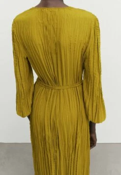 Massimo Dutti Pleated Midi With Drawstrings - Day Dress -Massimo Dutti Shop c1dfcd96a24445619f3151dae013905d