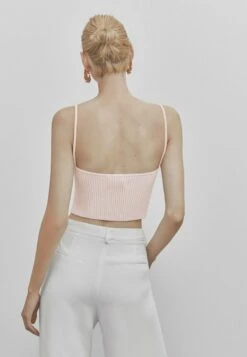 Massimo Dutti Studio - Cut-Out Crop - Top - Light Pink -Massimo Dutti Shop c200d13e77ba42fcb691f690d69138c3