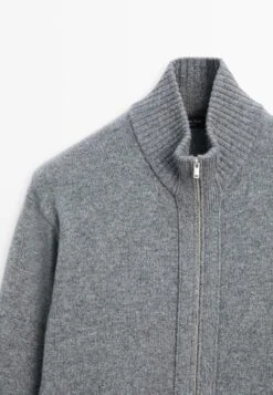 Massimo Dutti WITH ZIP DETAIL - Cardigan - Dark Grey 17 Massimo Dutti WITH ZIP DETAIL - Cardigan - Dark Grey -Massimo Dutti Shop c228826e14db4a45bc5748e7d9fbbbb4