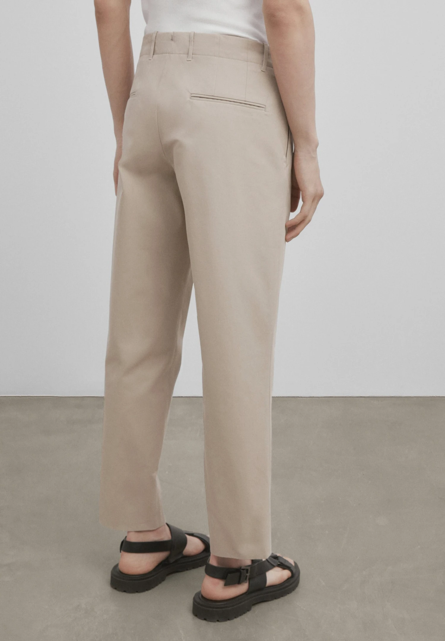 Massimo Dutti Studio - Straight-Fit- Chinos - Sand 5 Massimo Dutti Studio - Straight-Fit- Chinos - Sand - Image 3