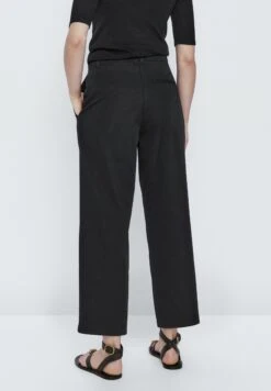 Massimo Dutti Blend Darted- Chinos - Black -Massimo Dutti Shop c42ebed5541b441bb071f991de761c5d