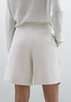 Massimo Dutti PLEATED BERMUDA - Shorts - Light Grey -Massimo Dutti Shop c46eb5b56cc24d358a5f3dd5d8d797f7