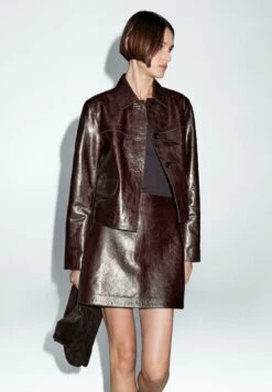 Massimo Dutti Leather Skirt - Bordeaux