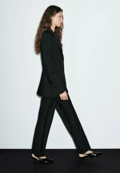 Massimo Dutti CREPE CIGARETTE FIT - Trousers - Black -Massimo Dutti Shop c4977e58b81b4e78a68753d00b2d172c