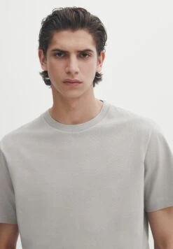 Massimo Dutti Textured Short Sleeve - Basic T-Shirt - Stone -Massimo Dutti Shop c55493cff0c04cd6836cb6539efcb28d