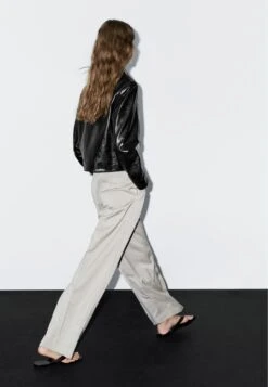 Massimo Dutti CROPPED - Leather Jacket - Black -Massimo Dutti Shop c56241996d8340c497599bb72031ad14