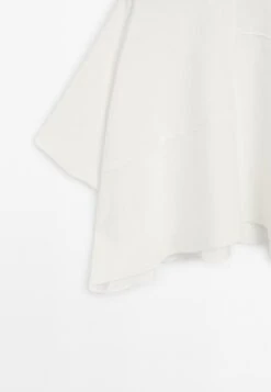 Massimo Dutti SHORT CAPE WITH SEAM DETAILS - Cape - White -Massimo Dutti Shop c66f225e773f4f07a4cef91eb034c116