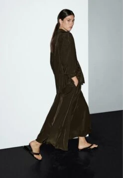 Massimo Dutti FLOWING FLARED - Maxi Skirt - Mottled Dark Brown -Massimo Dutti Shop c6acd87561a14374a90b3dca9b62e80f