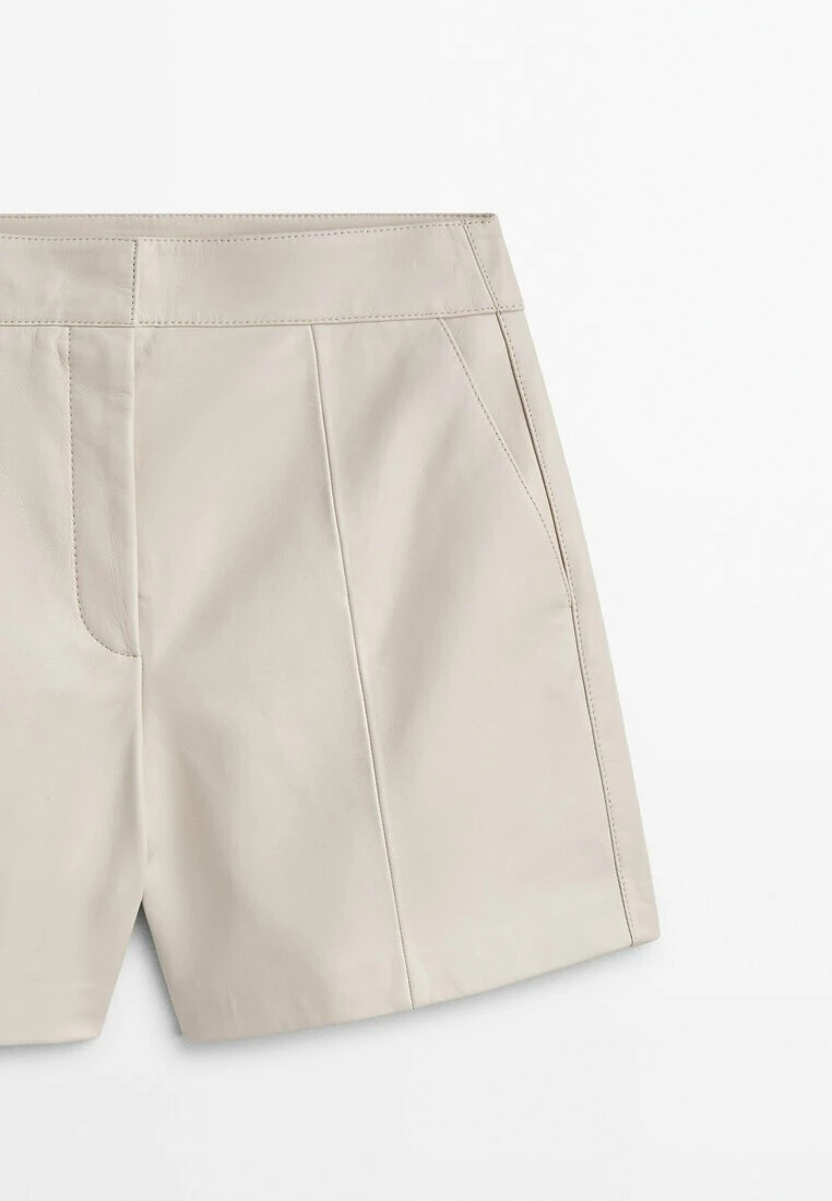 Massimo Dutti Bermuda With Darts - Shorts - White 6 Massimo Dutti Bermuda With Darts - Shorts - White - Image 4