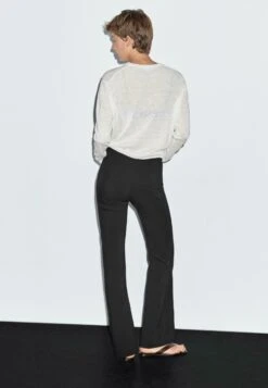 Massimo Dutti FLARE FIT WITH POCKET - Trousers - Black -Massimo Dutti Shop c89509d150b4437397c78fdf0eb1dfca