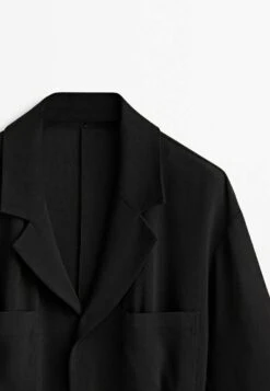 Massimo Dutti Flowing With And Tie Detail - Short Coat - Black 10 Massimo Dutti Flowing With And Tie Detail - Short Coat - Black -Massimo Dutti Shop c8d8f2114527403d869e94b0e9c797a2
