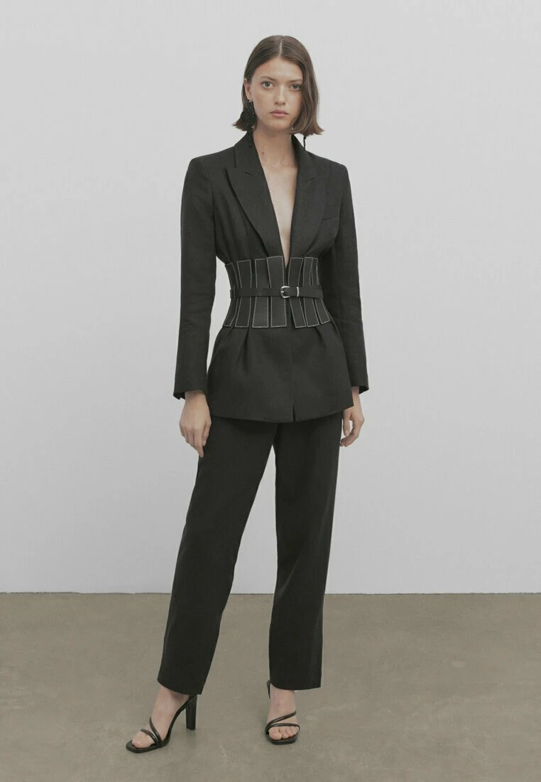 Massimo Dutti Studio - Sash With Topstitching Pieces- Waist Belt - Black 3 Massimo Dutti Studio - Sash With Topstitching Pieces- Waist Belt - Black