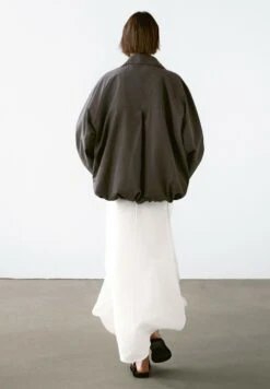 Massimo Dutti PUFFED DETAIL - Summer Jacket - Dark Brown -Massimo Dutti Shop c99873ee0250494d8c3e774660c096fb