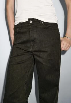 Massimo Dutti HIGH-WAIST WIDE-LEG - Wide Leg - Khaki -Massimo Dutti Shop c9f58d1da3ba43af8bc9ff3a603dd038