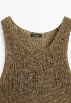 Massimo Dutti EMBELLISHED HALTER NECK - Top - Green 15 Massimo Dutti EMBELLISHED HALTER NECK - Top - Green -Massimo Dutti Shop ca3d1c22914c44199fa12608476d88f4