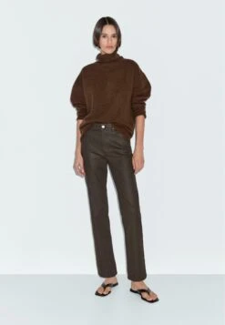 Massimo Dutti HIGH-WAIST STRAIGHT-LEG WAXED - Straight Leg Jeans - Mottled Dark Brown 13 Massimo Dutti HIGH-WAIST STRAIGHT-LEG WAXED - Straight Leg Jeans - Mottled Dark Brown -Massimo Dutti Shop cadcbc7de72d4a22a21bfec0ab10a0ca