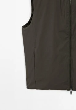 Massimo Dutti WATER-REPELLENT REVERSIBLE DOWN - Waistcoat - Dark Grey 18 Massimo Dutti WATER-REPELLENT REVERSIBLE DOWN - Waistcoat - Dark Grey -Massimo Dutti Shop cb8077f017ed4f99b34c6f2829f4d0e7