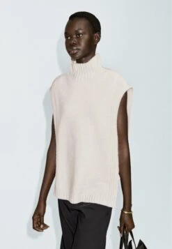 Massimo Dutti SLEEVELESS HIGH NECK SWEATER - Jumper - White -Massimo Dutti Shop cbb73aec973340b8bc32bc51c12b953d