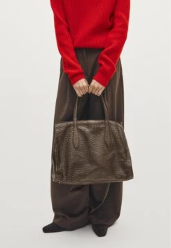 Massimo Dutti ICON MAXI IN TEXTURED - Handbag - Dark Brown 13 Massimo Dutti ICON MAXI IN TEXTURED - Handbag - Dark Brown -Massimo Dutti Shop ccc37bc31a8b4707b27f7fc63e98a94e