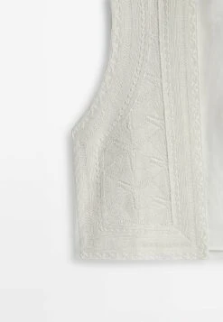 Massimo Dutti With Embroidery Detail - Waistcoat - White -Massimo Dutti Shop cd33433484f84e72830002f98b97282a